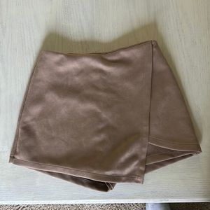 Suede tan skort